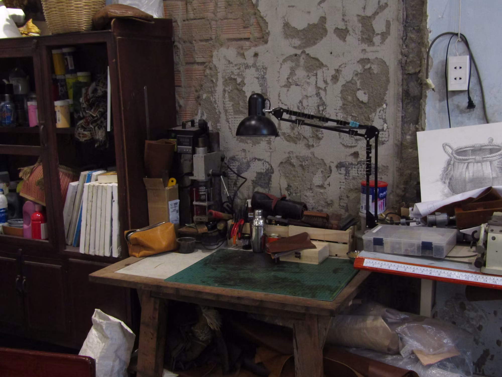 Desks for Modern Classrooms: Innovation and Adaptability in Education